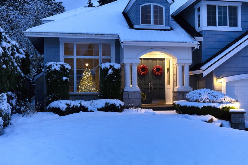 House decorated for the holidays