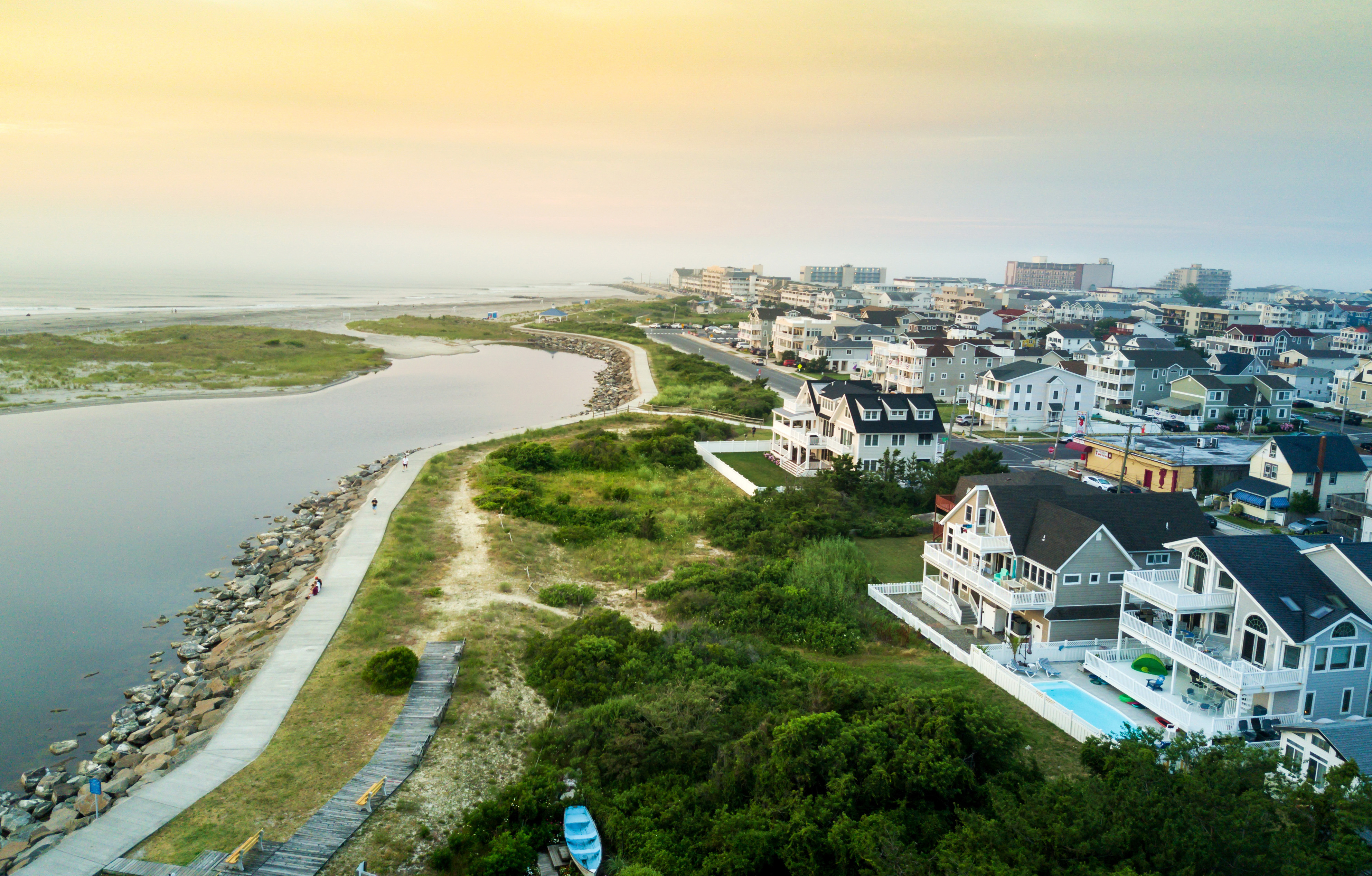 Nice homes by the water